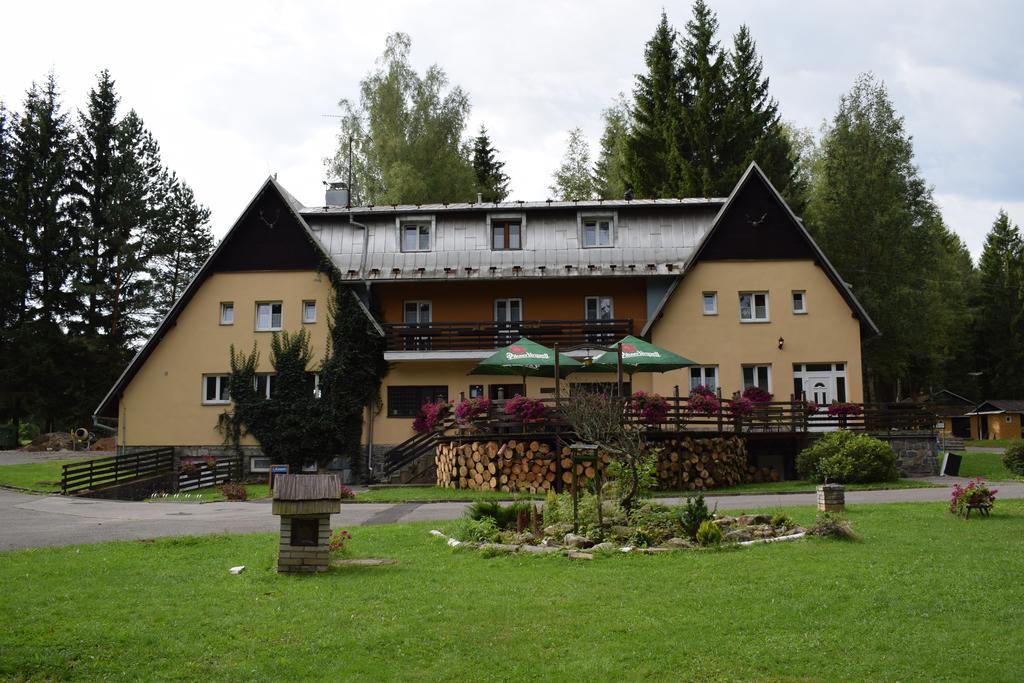 Hotel Gaudeamus Milovy